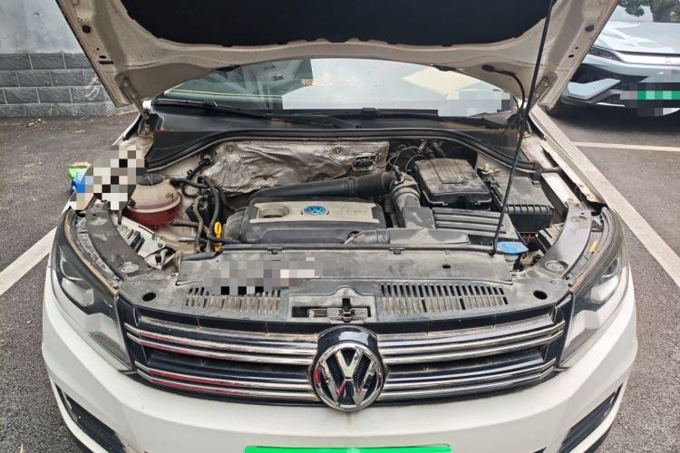 Used Volkswagen Tiguan 2017 300TSI Automatic Two-Wheel Drive Silk Road Luxury Edition Engine Bay