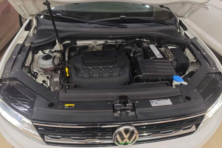 Used Volkswagen Tiguan 2017 330TSI All-Wheel-Drive Innovation Model Engine Bay