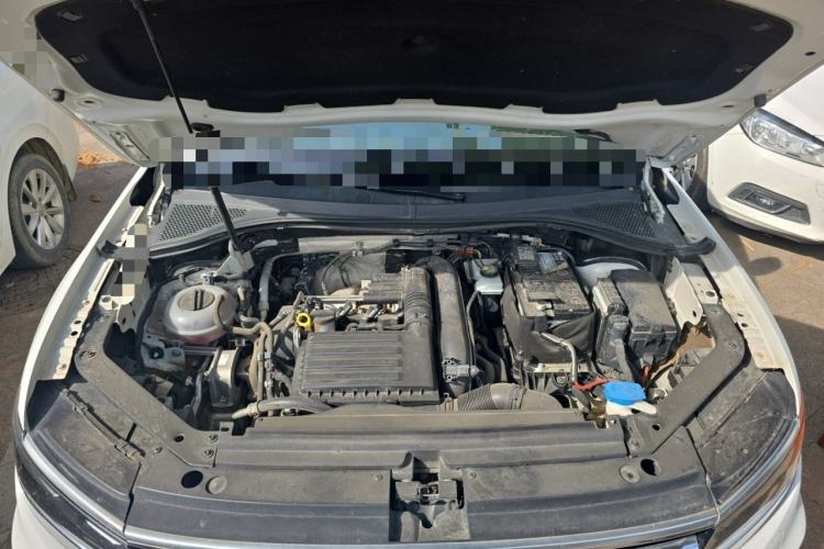 Used Volkswagen Tiguan 2017 280TSI Two-Wheel-Drive Elite Version Engine Bay