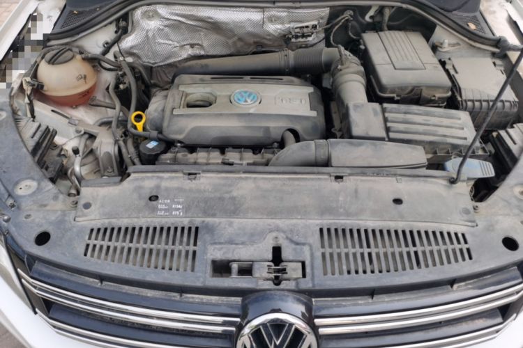 Used Volkswagen Tiguan 2017 300TSI Automatic Two-Wheel Drive Silk Road Comfort Edition Engine Bay