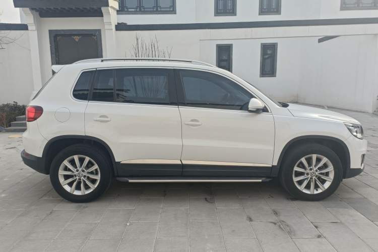 Used Volkswagen Tiguan 2017 300TSI Automatic Two-Wheel Drive Silk Road Luxury Edition Exterior 2