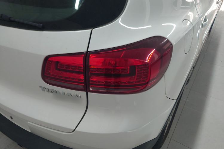 Used Volkswagen Tiguan 2017 300TSI Automatic Two-Wheel Drive Silk Road Luxury Edition Exterior 2