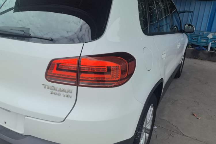Used Volkswagen Tiguan 2017 300TSI Automatic Two-Wheel Drive Silk Road Comfort Edition Exterior 3