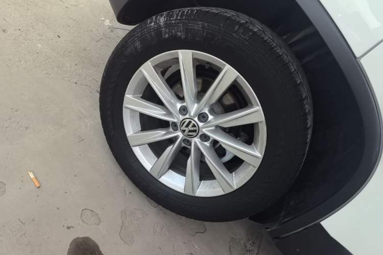 Used Volkswagen Tiguan 2017 300TSI Automatic Two-Wheel Drive Silk Road Comfort Edition Exterior 5