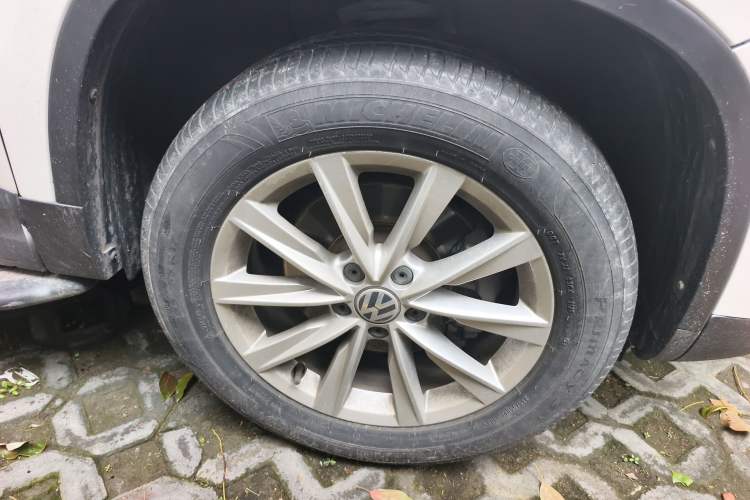 Used Volkswagen Tiguan 2017 300TSI Automatic Two-Wheel Drive Silk Road Comfort Edition Exterior 7
