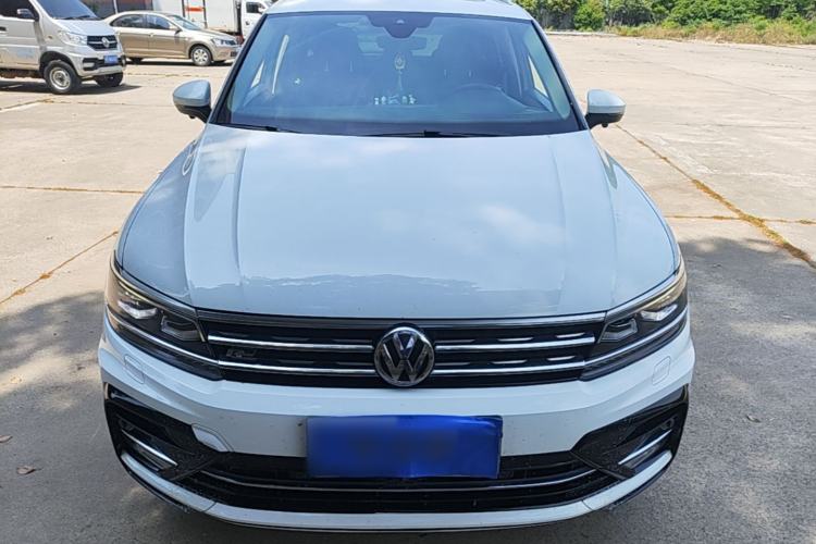 Used Volkswagen Tiguan 2017 280TSI Two-Wheel-Drive Elite Version Front