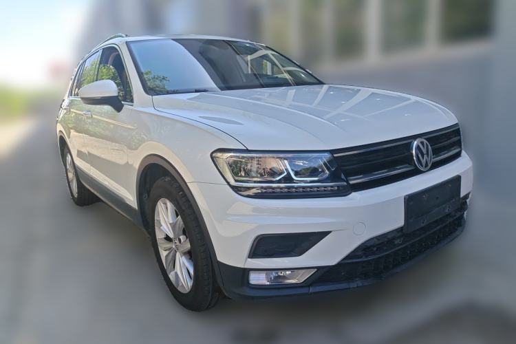 Used Volkswagen Tiguan 2017 280TSI Two-Wheel-Drive Elite Version Front Right 45 Deg