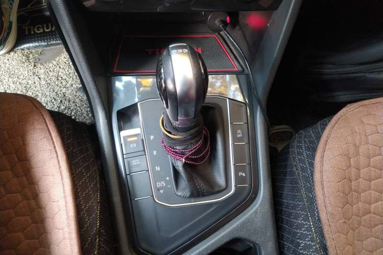Used Volkswagen Tiguan 2017 280TSI Two-Wheel-Drive Elite Version Gear Lever