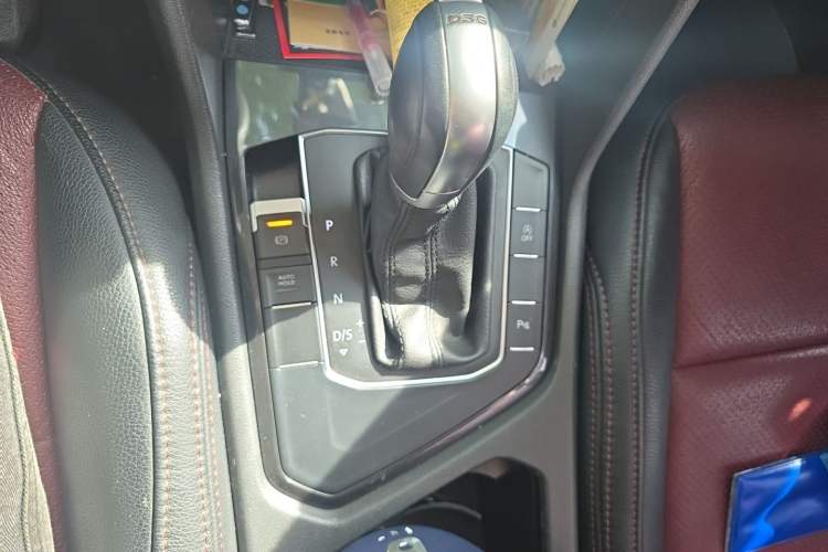 Used Volkswagen Tiguan 2017 280TSI Two-Wheel-Drive Elite Version Gear Lever