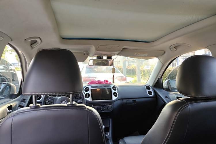 Used Volkswagen Tiguan 2017 300TSI Automatic Two-Wheel Drive Silk Road Comfort Edition Headliner