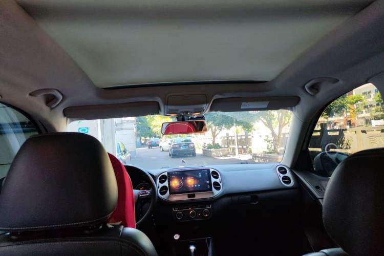 Used Volkswagen Tiguan 2017 300TSI Automatic Two-Wheel Drive Silk Road Comfort Edition Headliner