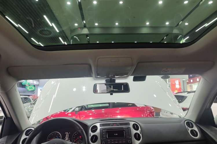 Used Volkswagen Tiguan 2017 300TSI Automatic Two-Wheel Drive Silk Road Comfort Edition Headliner