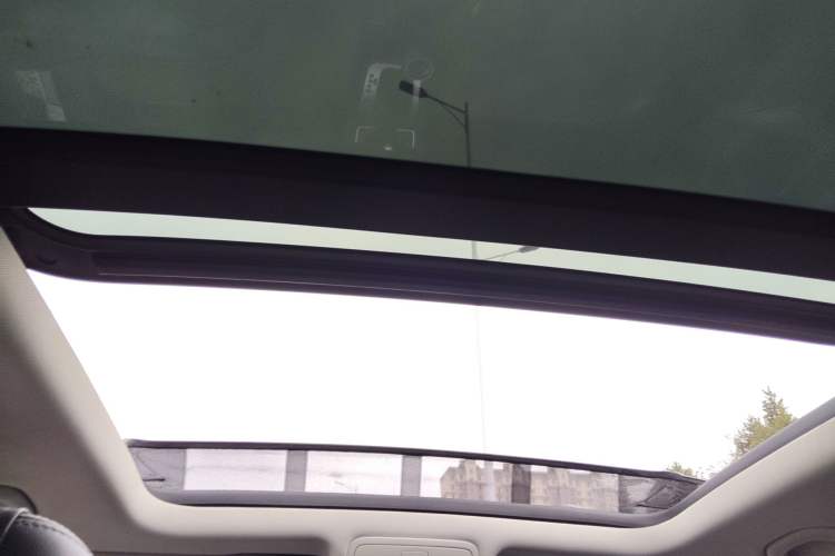 Used Volkswagen Tiguan 2017 300TSI Automatic Two-Wheel Drive Silk Road Comfort Edition Headliner