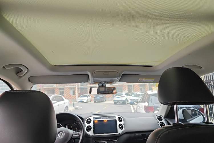 Used Volkswagen Tiguan 2017 300TSI Automatic Two-Wheel Drive Silk Road Comfort Edition Headliner