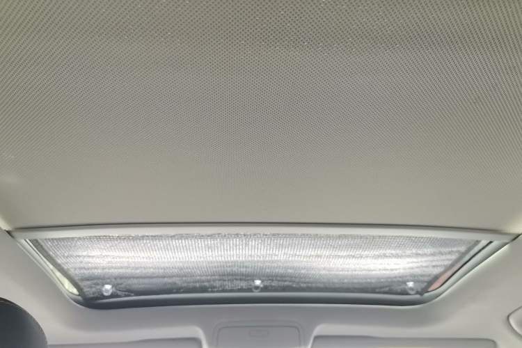 Used Volkswagen Tiguan 2017 300TSI Automatic Two-Wheel Drive Silk Road Comfort Edition Headliner