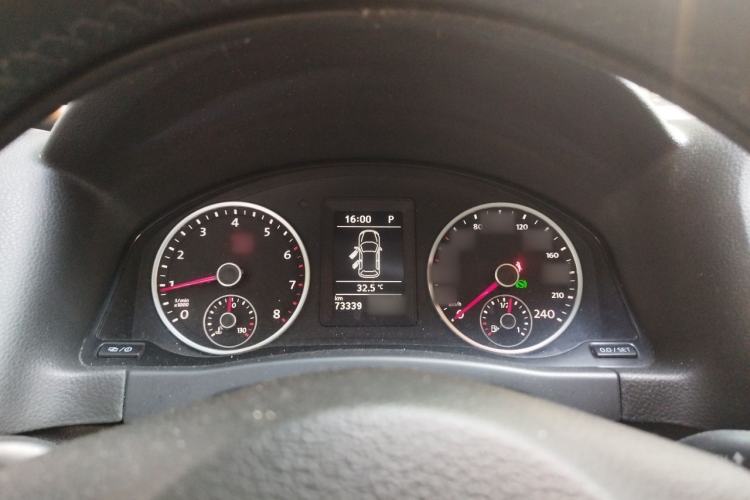 Used Volkswagen Tiguan 2017 300TSI Automatic Two-Wheel Drive Silk Road Comfort Edition Instrument Cluster