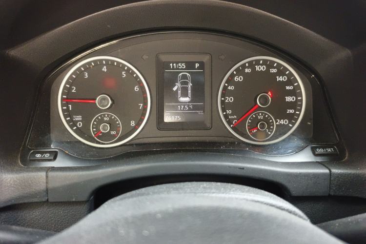 Used Volkswagen Tiguan 2017 300TSI Automatic Two-Wheel Drive Silk Road Comfort Edition Instrument Cluster