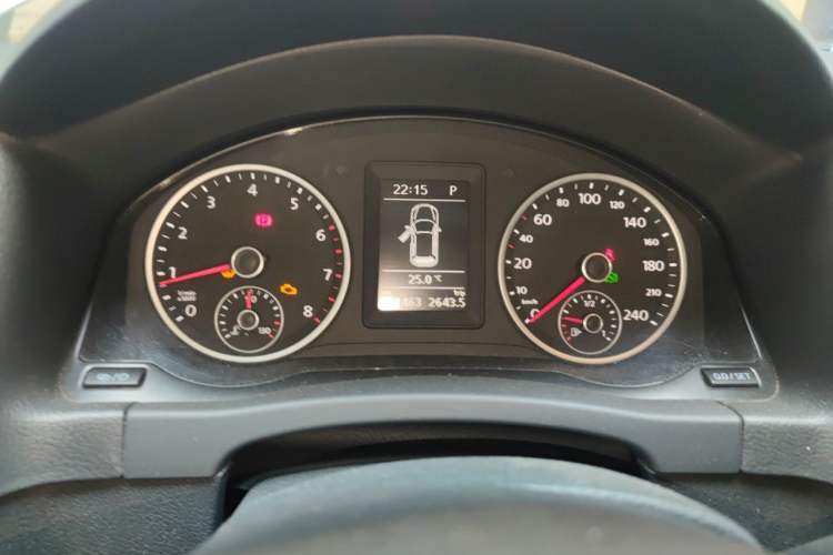 Used Volkswagen Tiguan 2017 300TSI Automatic Two-Wheel Drive Silk Road Comfort Edition Instrument Cluster