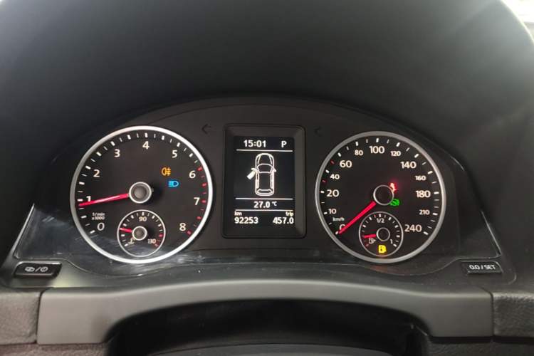 Used Volkswagen Tiguan 2017 300TSI Automatic Two-Wheel Drive Silk Road Comfort Edition Instrument Cluster