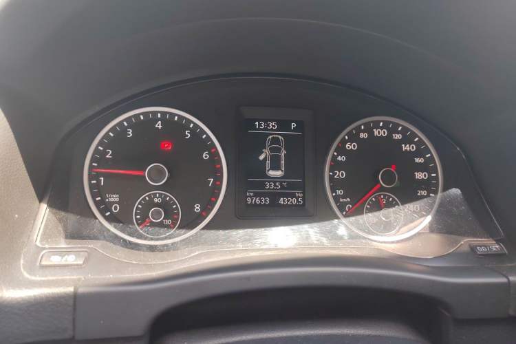 Used Volkswagen Tiguan 2017 300TSI Automatic Two-Wheel Drive Silk Road Comfort Edition Instrument Cluster