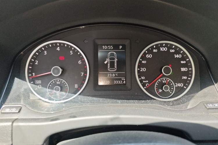Used Volkswagen Tiguan 2017 300TSI Automatic Two-Wheel Drive Silk Road Comfort Edition Instrument Cluster