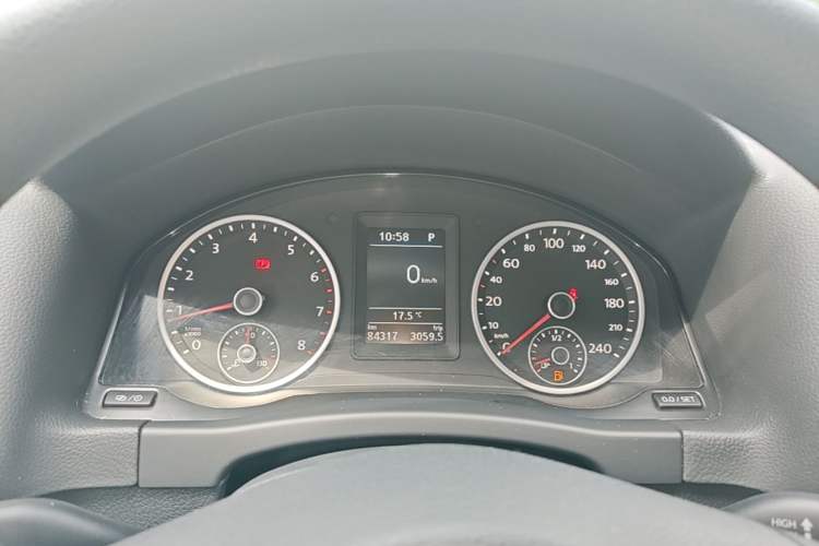 Used Volkswagen Tiguan 2017 300TSI Automatic Two-Wheel Drive Silk Road Luxury Edition Instrument Cluster