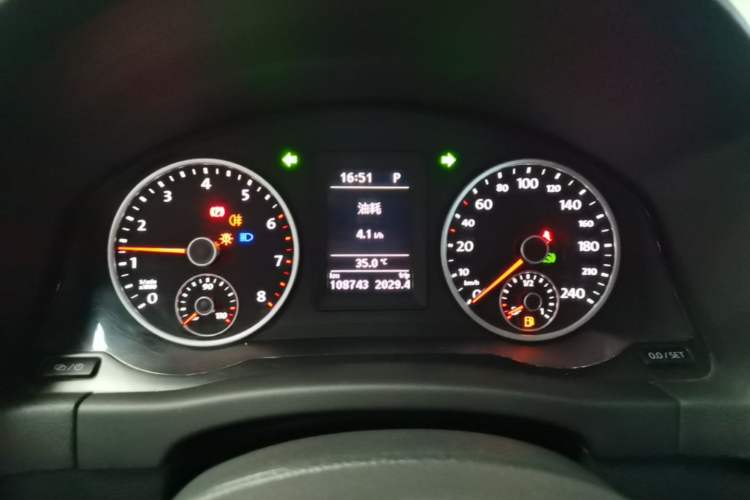 Used Volkswagen Tiguan 2017 300TSI Automatic Two-Wheel Drive Silk Road Luxury Edition Instrument Cluster
