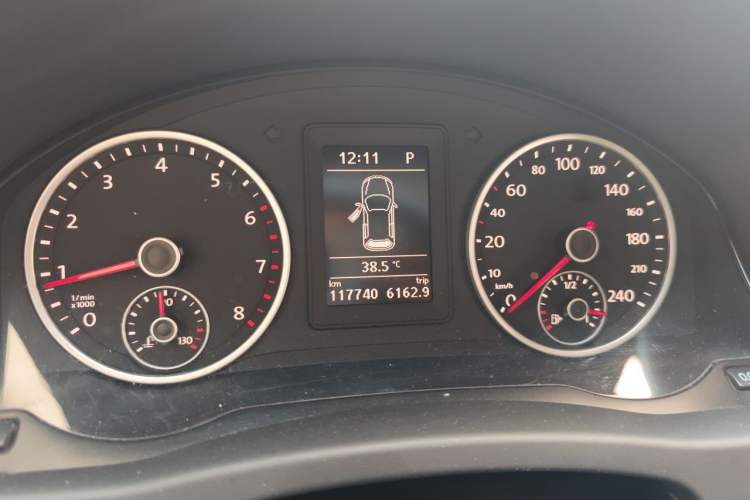Used Volkswagen Tiguan 2017 300TSI Automatic Two-Wheel Drive Silk Road Luxury Edition Instrument Cluster
