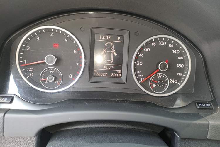 Used Volkswagen Tiguan 2017 300TSI Automatic Two-Wheel Drive Silk Road Luxury Edition Instrument Cluster