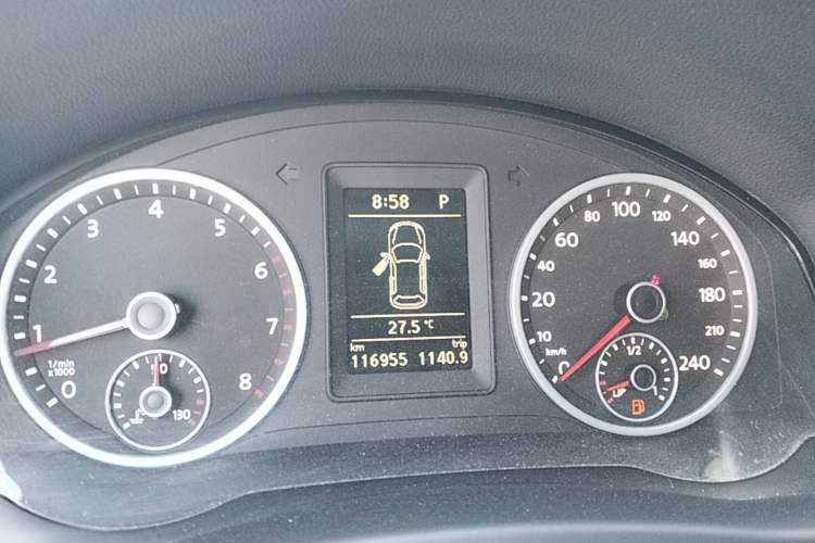 Used Volkswagen Tiguan 2017 300TSI Automatic Two-Wheel Drive Silk Road Luxury Edition Instrument Cluster