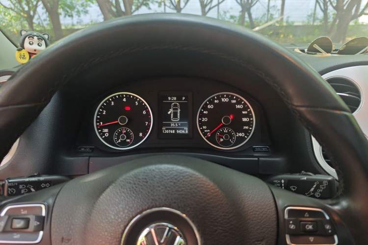 Used Volkswagen Tiguan 2017 300TSI Automatic Two-Wheel Drive Silk Road Comfort Edition Instrument Cluster