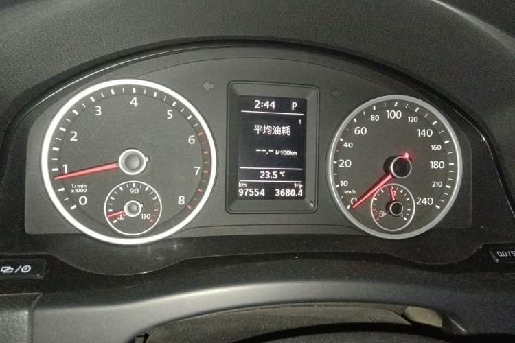 Used Volkswagen Tiguan 2017 300TSI Automatic Two-Wheel Drive Silk Road Comfort Edition Instrument Cluster