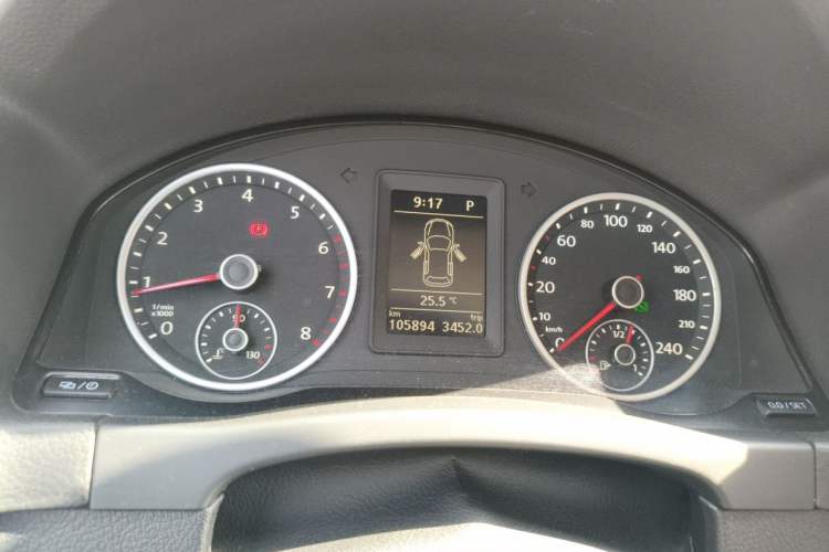Used Volkswagen Tiguan 2017 300TSI Automatic Two-Wheel Drive Silk Road Comfort Edition Instrument Cluster