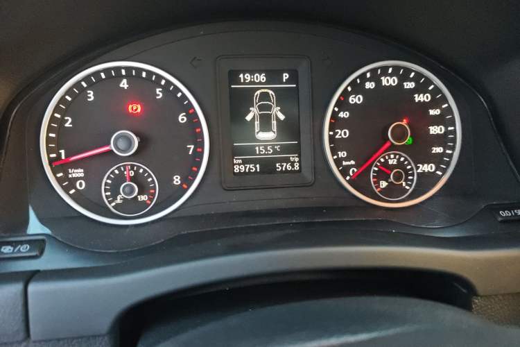 Used Volkswagen Tiguan 2017 300TSI Automatic Two-Wheel Drive Silk Road Comfort Edition Instrument Cluster