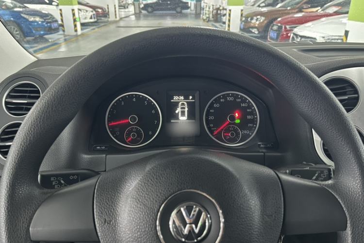 Used Volkswagen Tiguan 2017 300TSI Automatic Two-Wheel Drive Silk Road Luxury Edition Instrument Cluster