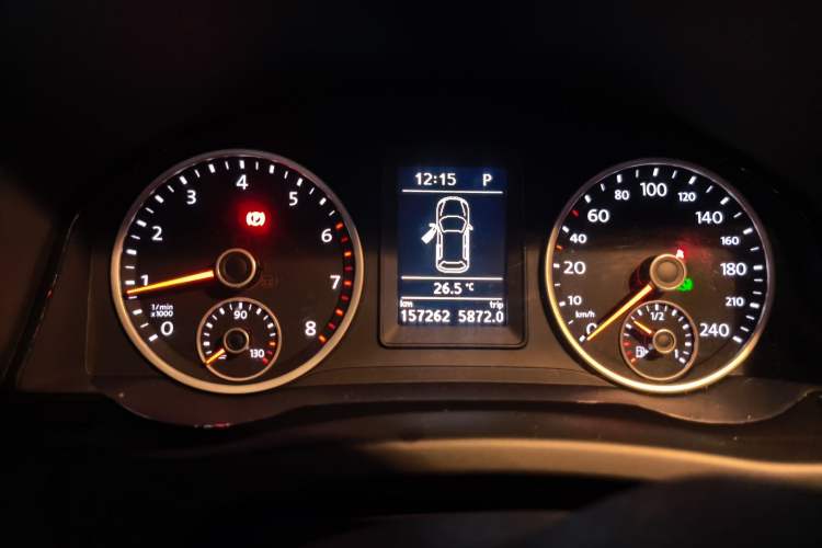 Used Volkswagen Tiguan 2017 300TSI Automatic Two-Wheel Drive Silk Road Luxury Edition Instrument Cluster
