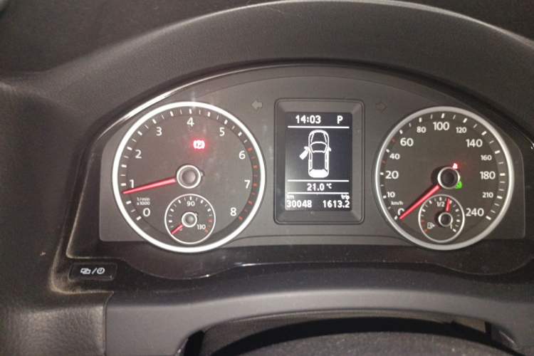 Used Volkswagen Tiguan 2017 300TSI Automatic Two-Wheel Drive Silk Road Luxury Edition Instrument Cluster