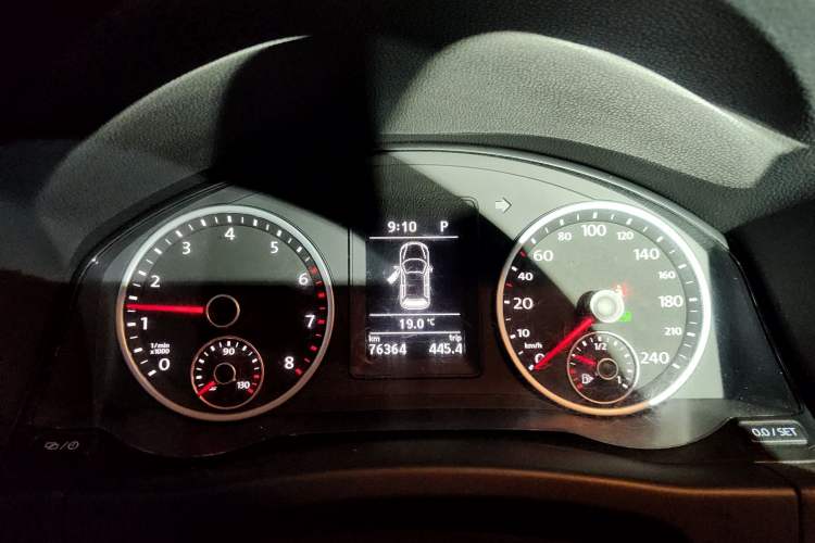 Used Volkswagen Tiguan 2017 300TSI Automatic Two-Wheel Drive Silk Road Luxury Edition Instrument Cluster