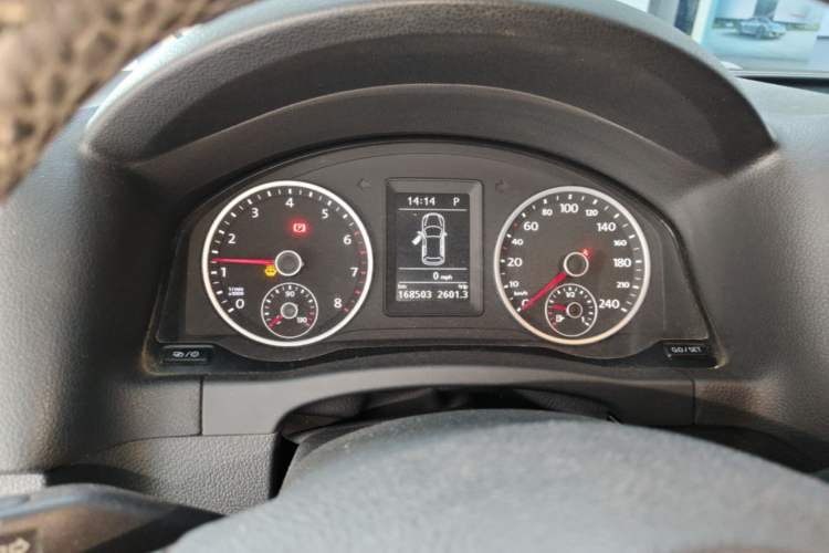 Used Volkswagen Tiguan 2017 300TSI Automatic Two-Wheel Drive Silk Road Comfort Edition Instrument Cluster