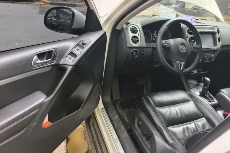 Used Volkswagen Tiguan 2017 300TSI Automatic Two-Wheel Drive Silk Road Comfort Edition Interior 3
