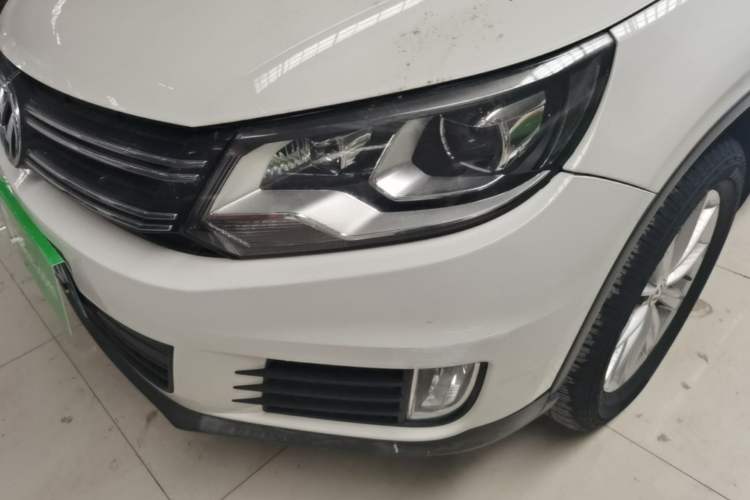 Used Volkswagen Tiguan 2017 300TSI Automatic Two-Wheel Drive Silk Road Luxury Edition Left Front Headlight
