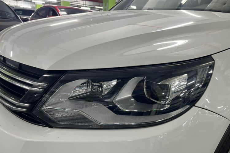 Used Volkswagen Tiguan 2017 300TSI Automatic Two-Wheel Drive Silk Road Luxury Edition Left Front Headlight