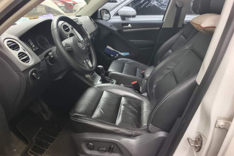 Used Volkswagen Tiguan 2017 300TSI Automatic Two-Wheel Drive Silk Road Comfort Edition Left Front Seat