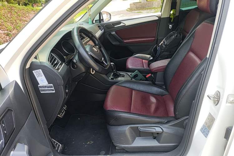 Used Volkswagen Tiguan 2017 280TSI Two-Wheel-Drive Elite Version Left Front Seat