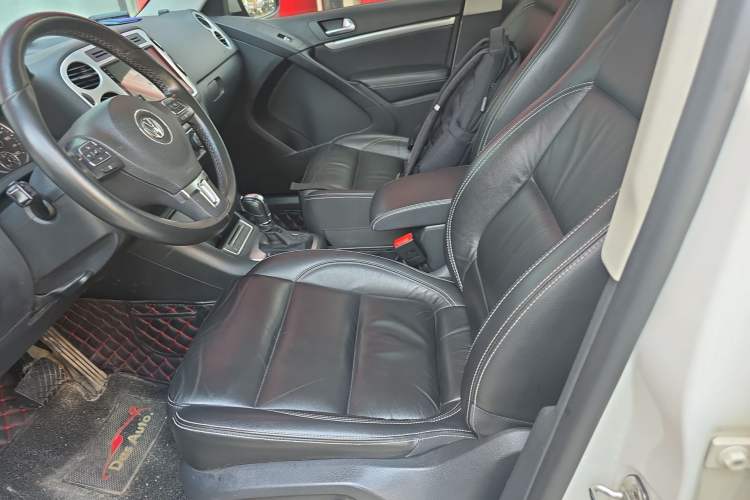 Used Volkswagen Tiguan 2017 300TSI Automatic Two-Wheel Drive Silk Road Comfort Edition Left Front Seat