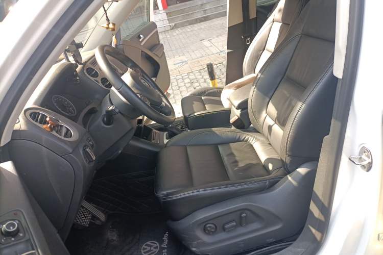 Used Volkswagen Tiguan 2017 300TSI Automatic Two-Wheel Drive Silk Road Comfort Edition Left Front Seat