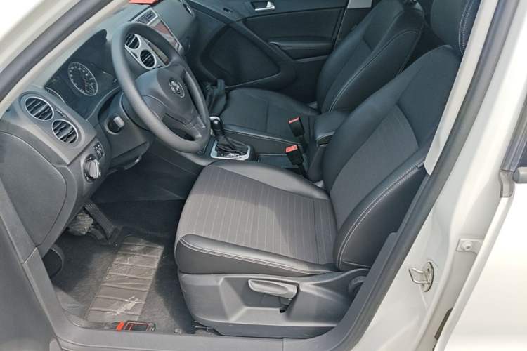 Used Volkswagen Tiguan 2017 300TSI Automatic Two-Wheel Drive Silk Road Luxury Edition Left Front Seat