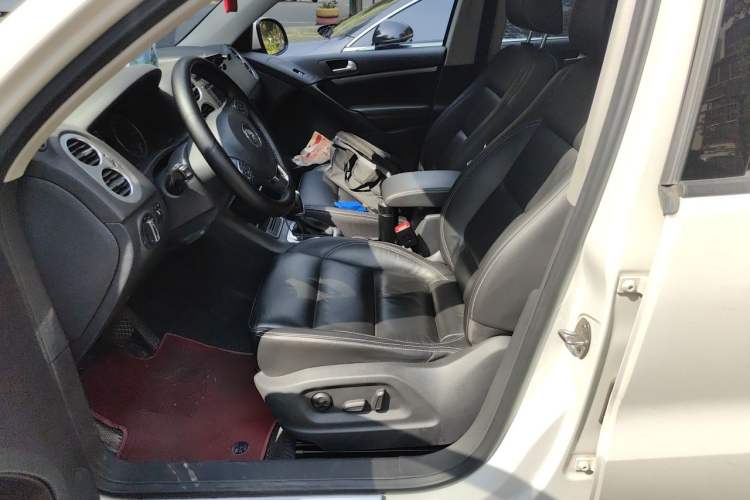 Used Volkswagen Tiguan 2017 300TSI Automatic Two-Wheel Drive Silk Road Comfort Edition Left Front Seat