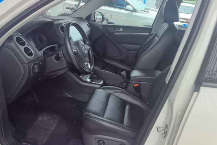 Used Volkswagen Tiguan 2017 300TSI Automatic Two-Wheel Drive Silk Road Comfort Edition Left Front Seat