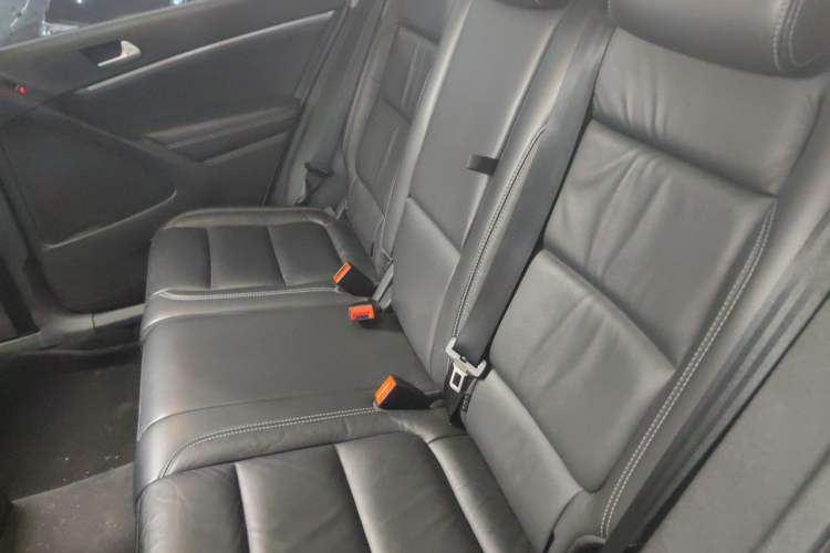 Used Volkswagen Tiguan 2017 300TSI Automatic Two-Wheel Drive Silk Road Comfort Edition Left Rear Seat